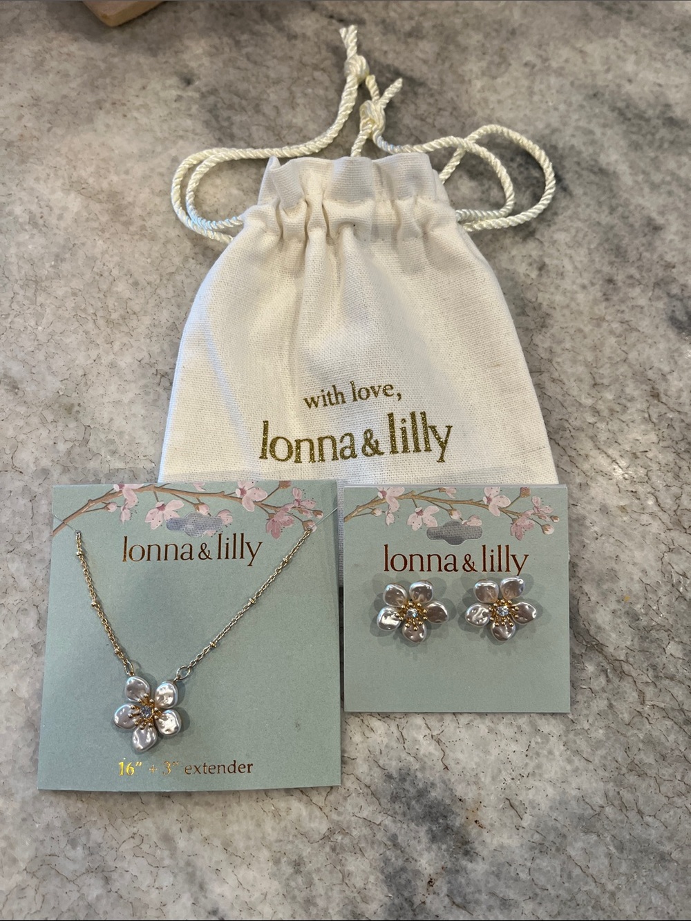 lonna & lilly Gold and White Floral Necklace with Matching Stud Earrings